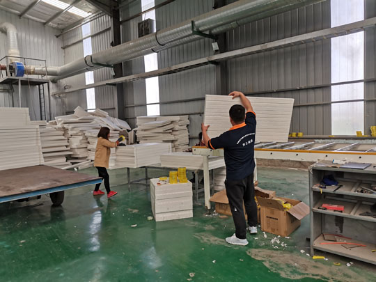 泡沫板在剪力墻線盒預埋中的應用 泡沫板在剪力墻線盒預埋中的應用